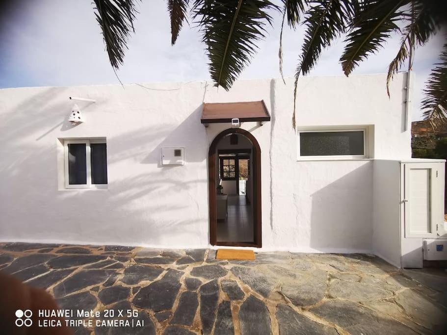 Villa Campo Y Lava à Tías Extérieur photo