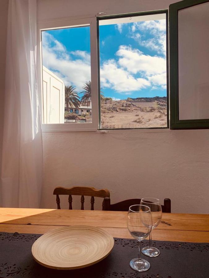 Villa Campo Y Lava à Tías Extérieur photo