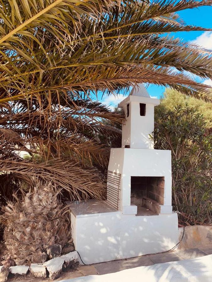Villa Campo Y Lava à Tías Extérieur photo