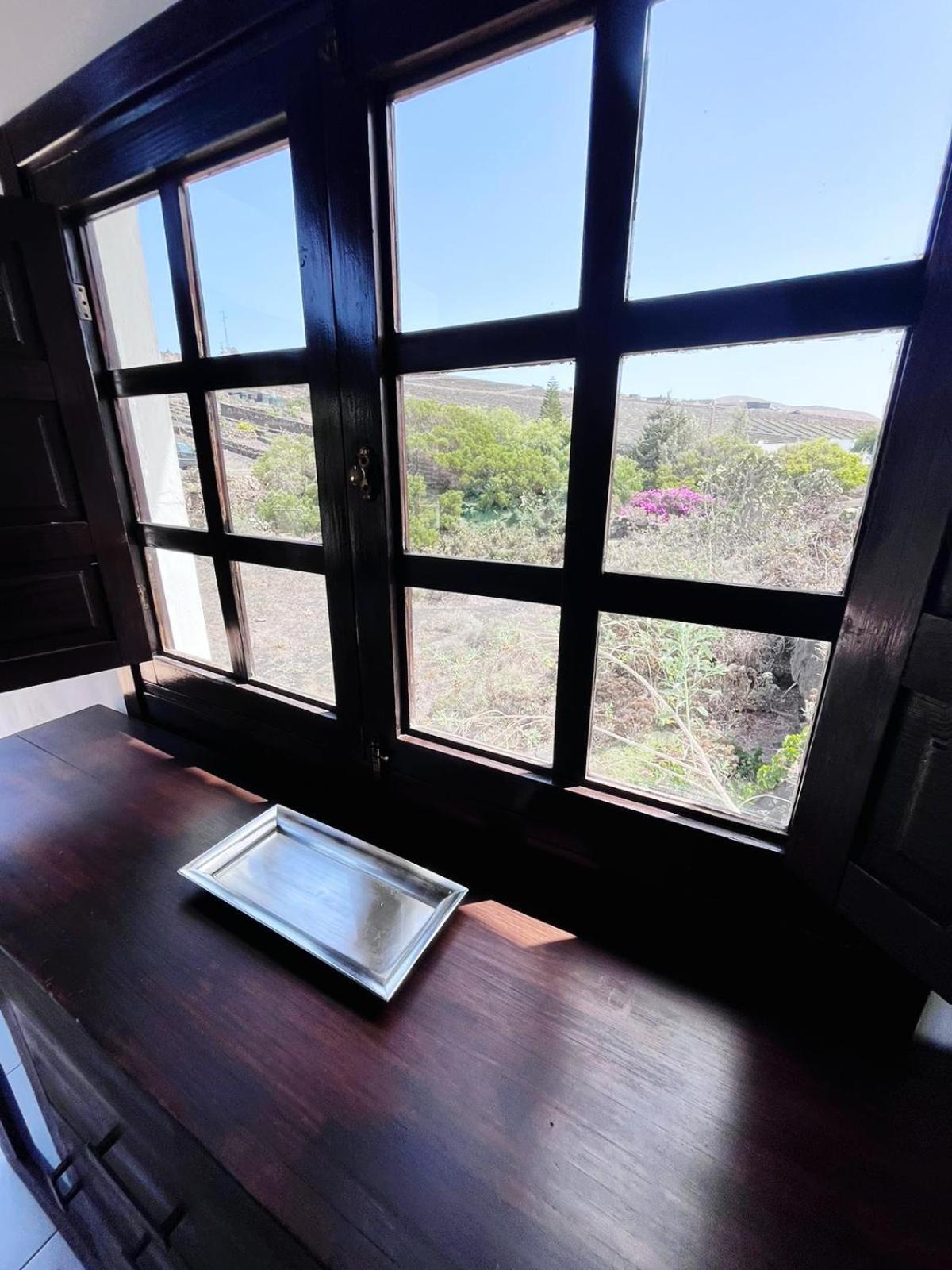 Villa Campo Y Lava à Tías Extérieur photo